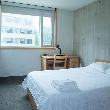 Humber College North Campus Residence Brampton Exteriör bild