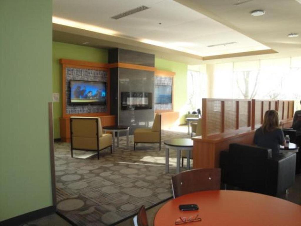 Humber College North Campus Residence Brampton Exteriör bild