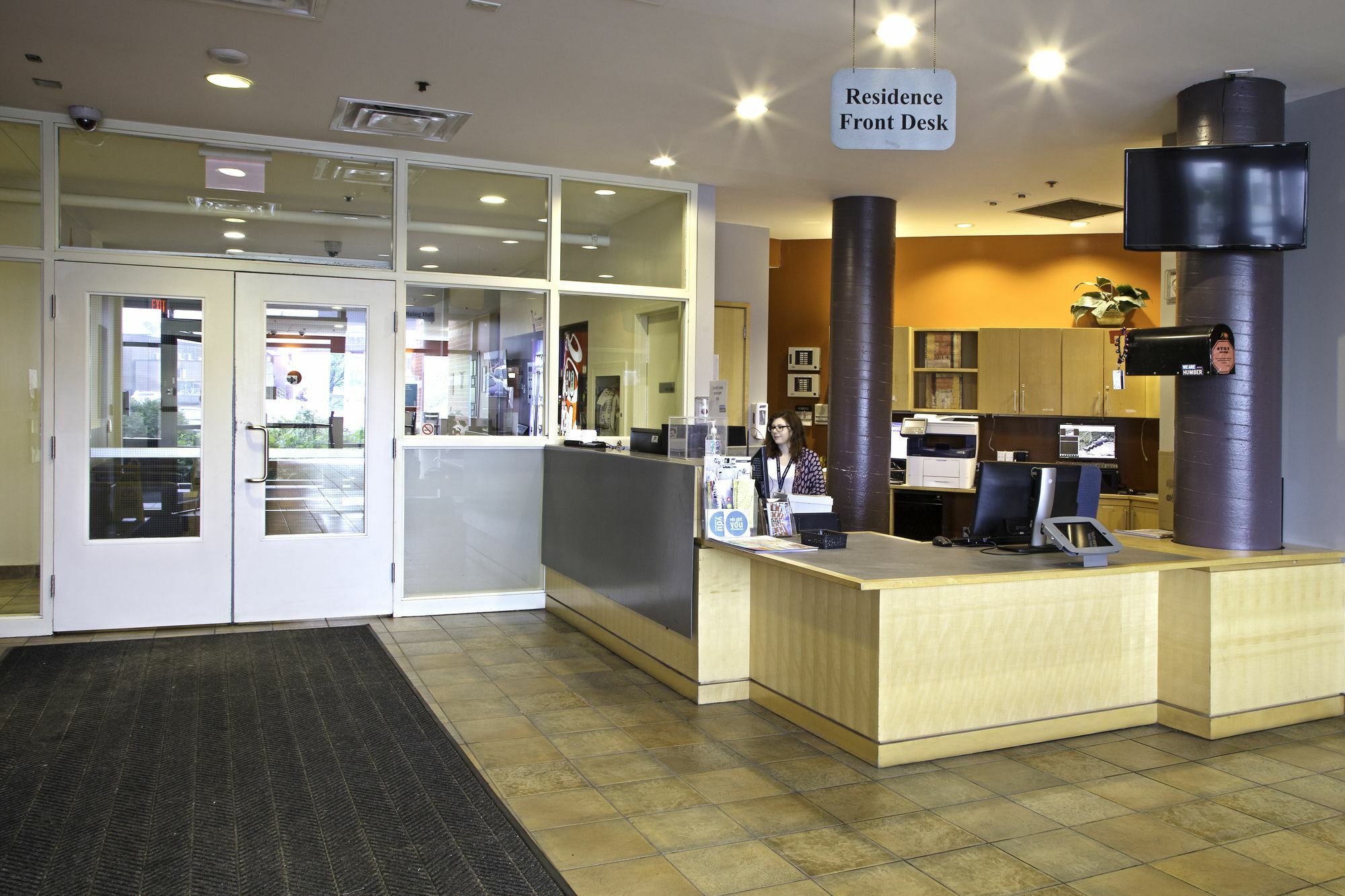 Humber College North Campus Residence Brampton Exteriör bild